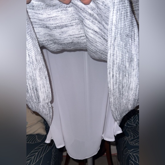 Torrid Womens Pullover Sweater Size 2- Gray Layered Lightweight Long Sleeve - Picture 7 of 8